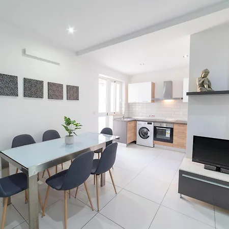 Tonis Apartament St. Julian's