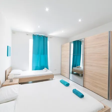 Tonis * St. Julian's